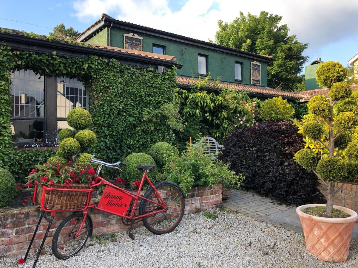 Danny Minnies Country House Annagry Exterior photo